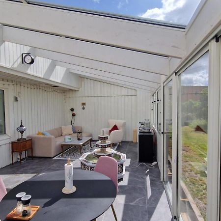 Bla Rummet - Rum Naera Bad Och Centrum - Saengklaeder & Handdukar Ingar Färjestaden Extérieur photo