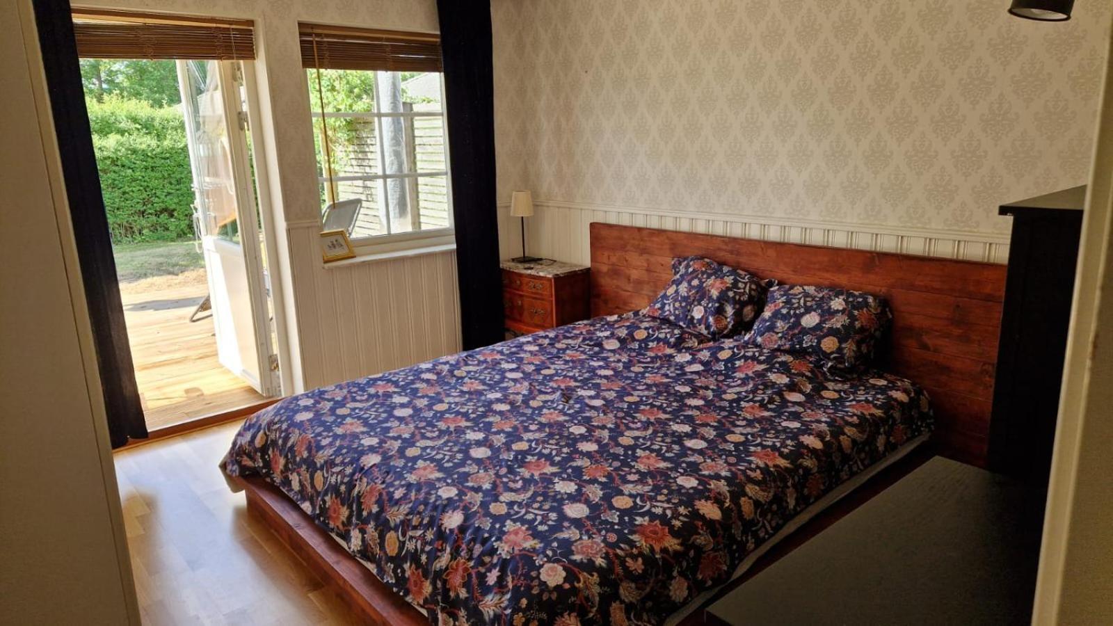Bla Rummet - Rum Naera Bad Och Centrum - Saengklaeder & Handdukar Ingar Färjestaden Extérieur photo